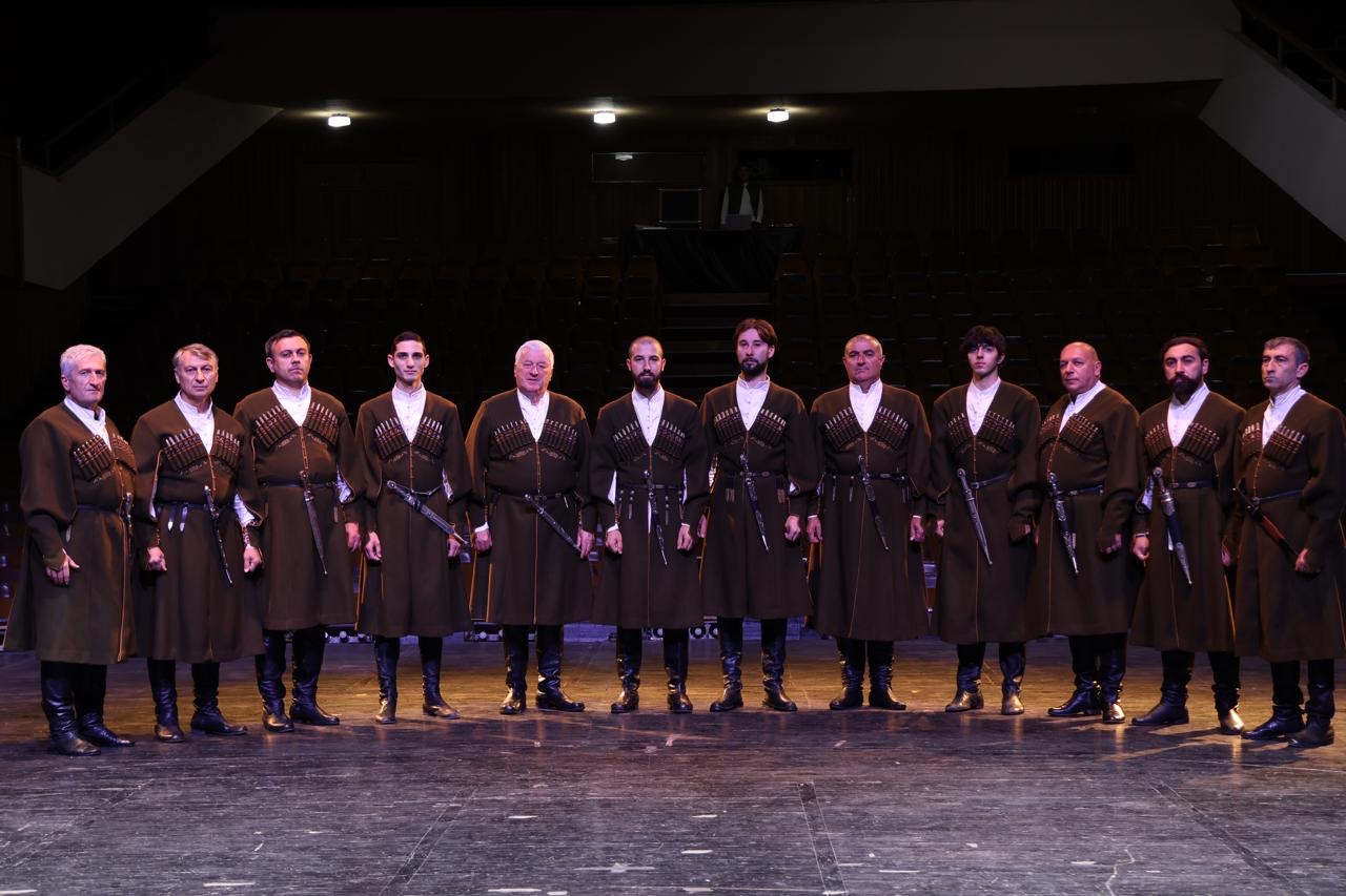 Folkansambel Gurjaani kontsert Puotilas